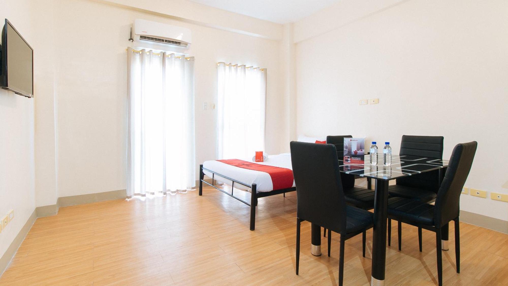Reddoorz Plus At Alpina Heights Paranaque Paranaque City Exterior photo