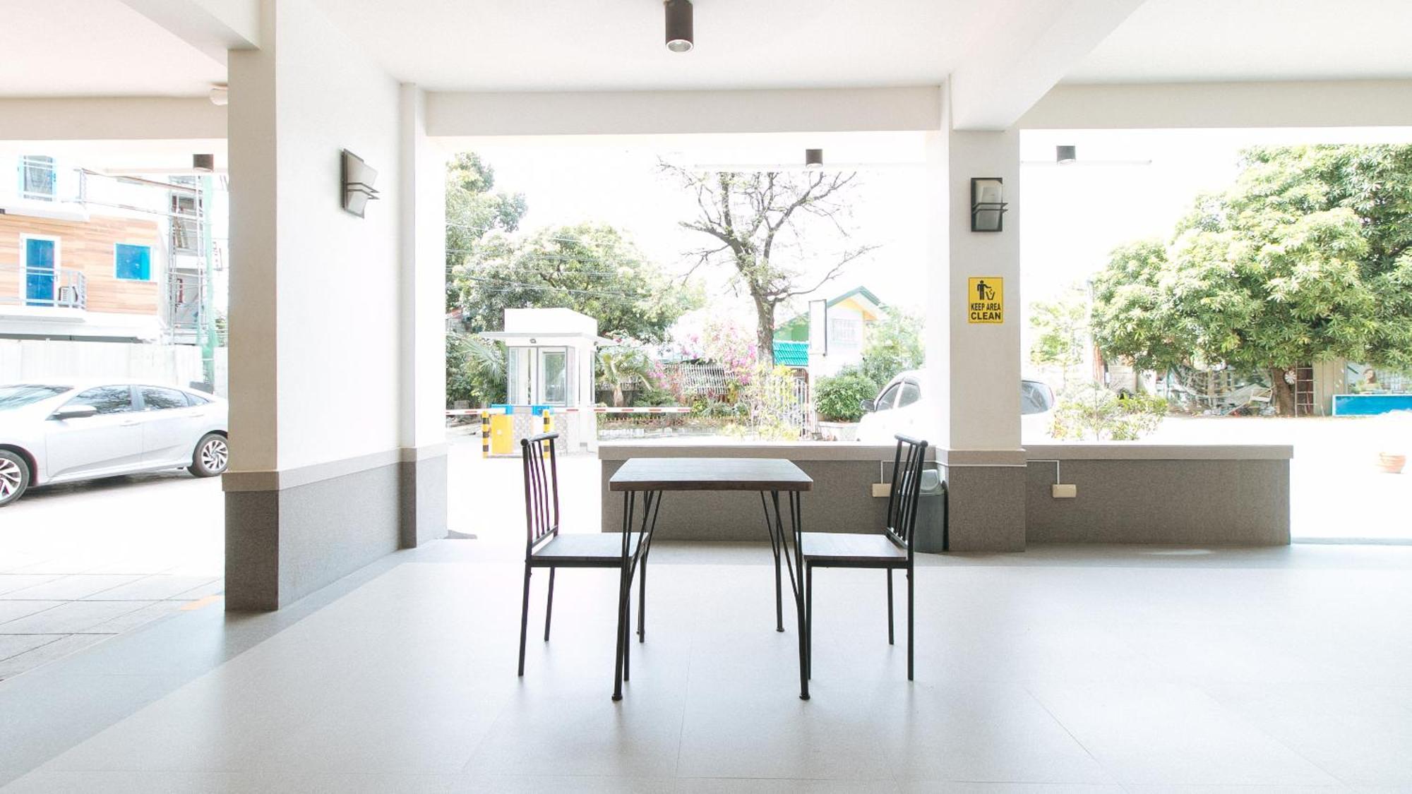 Reddoorz Plus At Alpina Heights Paranaque Paranaque City Exterior photo